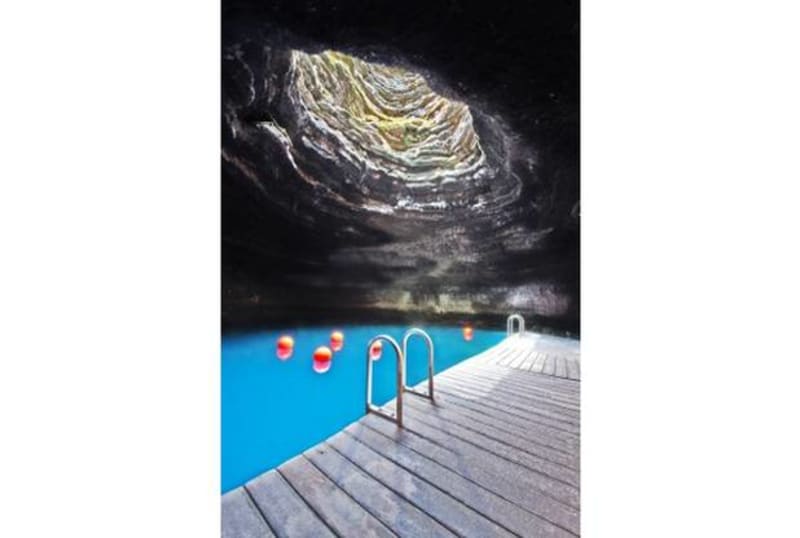 127 hodin - bazén je ve skutečnosti horký přírodní pramen a najdete ho v Homestead Resort v Midway v Utahu