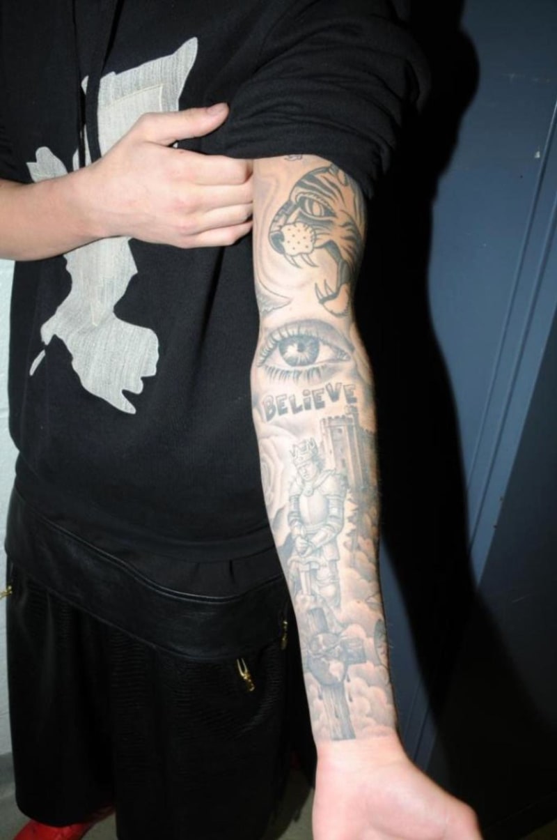 Bieber tetování - policejní snímky Miami - Obrázek 10