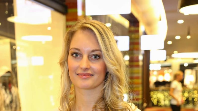 Rozhovor z Nikolou Holánkovou, jednou z prvních semifinalistek České Miss 2015