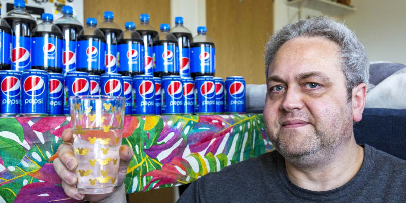 Nyní je jeho největší láskou voda a Pepsi se už dlouho nedotknul.