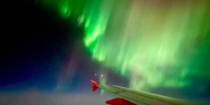 Pilot umožnil cestujícím vidět polární záři 2