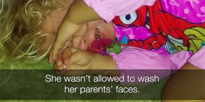 Nemohl umýt rodičům obličej.