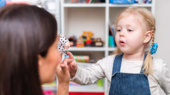 Může dabing pohádek za vady řeči u malých dětí? Logopedky objasnily, co nejvíc škodí