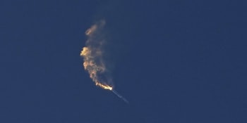 Testovací let Muskovy kosmické lodi Starship skončil explozí. Technici plánují další zkoušku