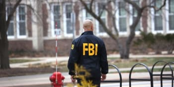 FBI se podílí na vyšetřování střelby na fakultě. Čeští policisté naopak agentům pomohli v USA