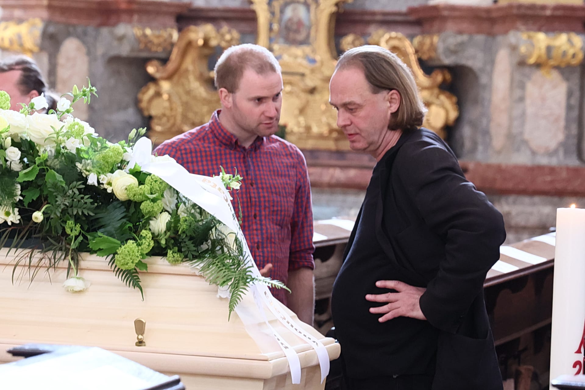 V sobotu 22. dubna se v kostele sv. Ignáce na Karlově náměstí v Praze konal pohřeb Dany Němcové, psycholožky a jedné z prvních signatářek Charty 77.
