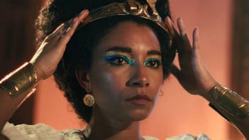 Nový seriál s Kleopatrou čelí žalobě, která volá i po zákazu Netflixu