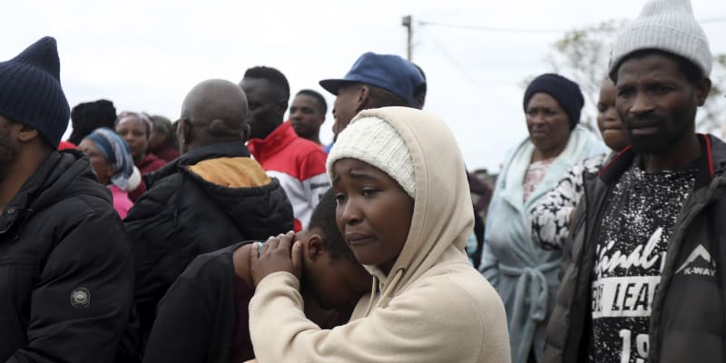 Ozbrojenci v Jihoafrické republice zastřelili deset členů rodiny, včetně chlapce.