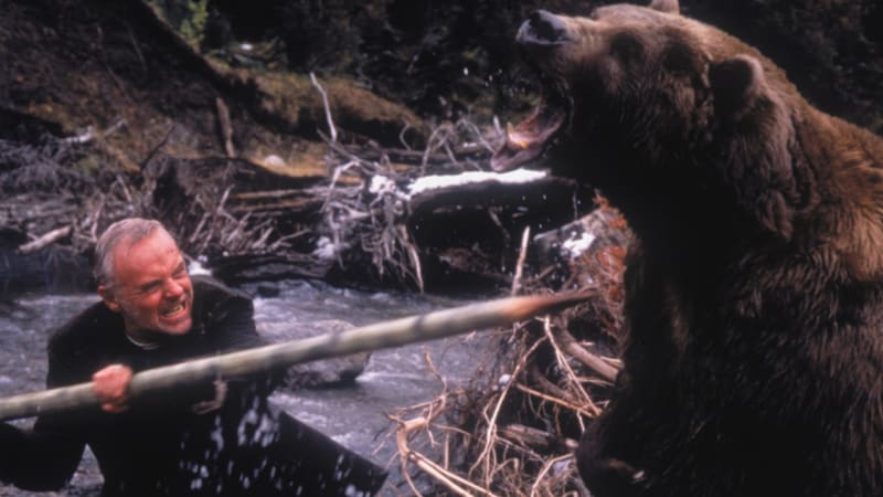 Jak přežít útok medvěda aneb Spolehlivé instrukce, jak se vyhnout jisté smrti