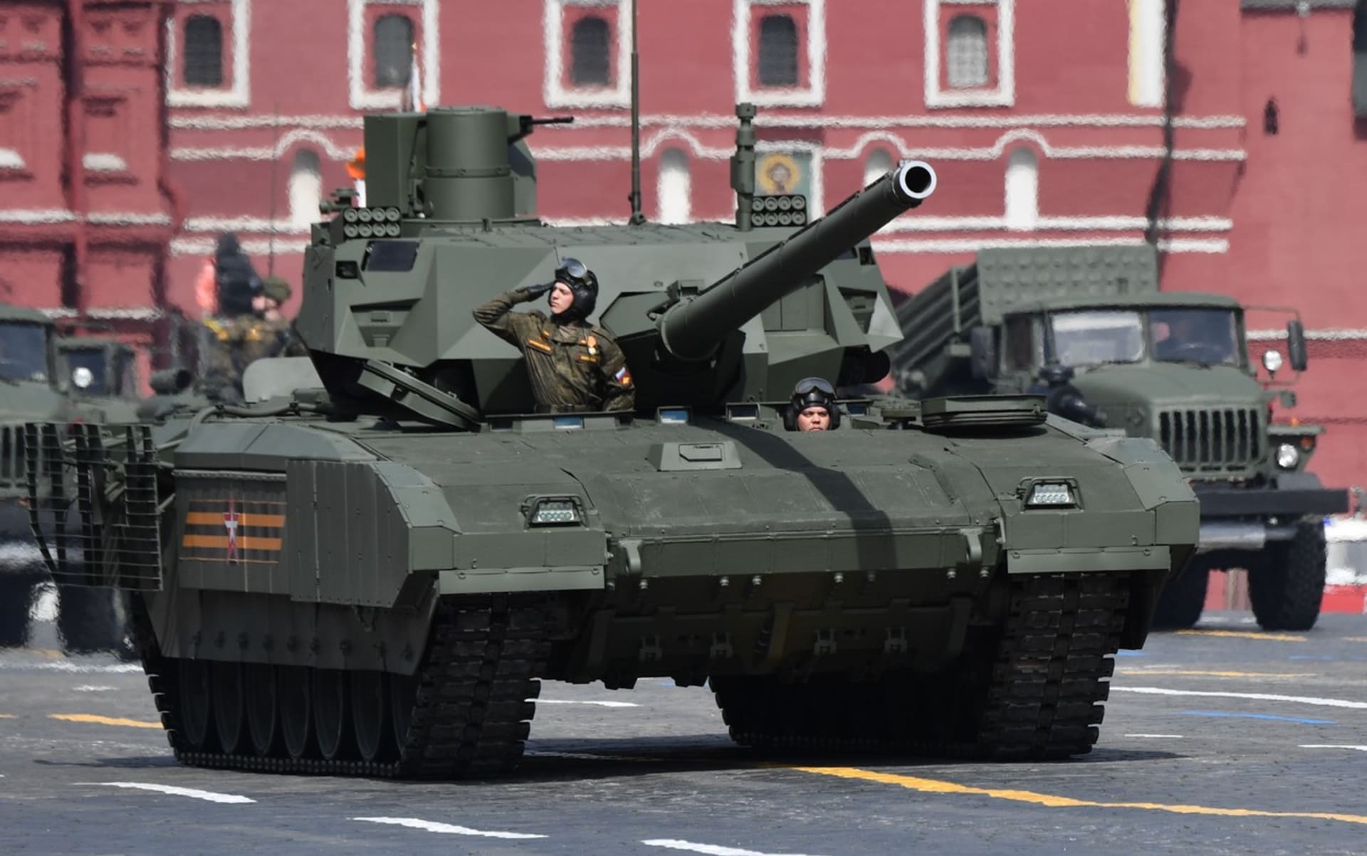 Ruská média tvrdí, že Kreml na Ukrajině nasadil své nejmodernější tanky T-14 Armata.