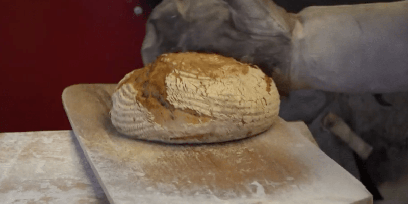 Pečení chleba v Tisé