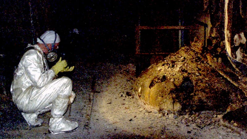 Sloní noha: Podivná fotka z podzemí Černobylu vznikla 10 let po katastrofě
