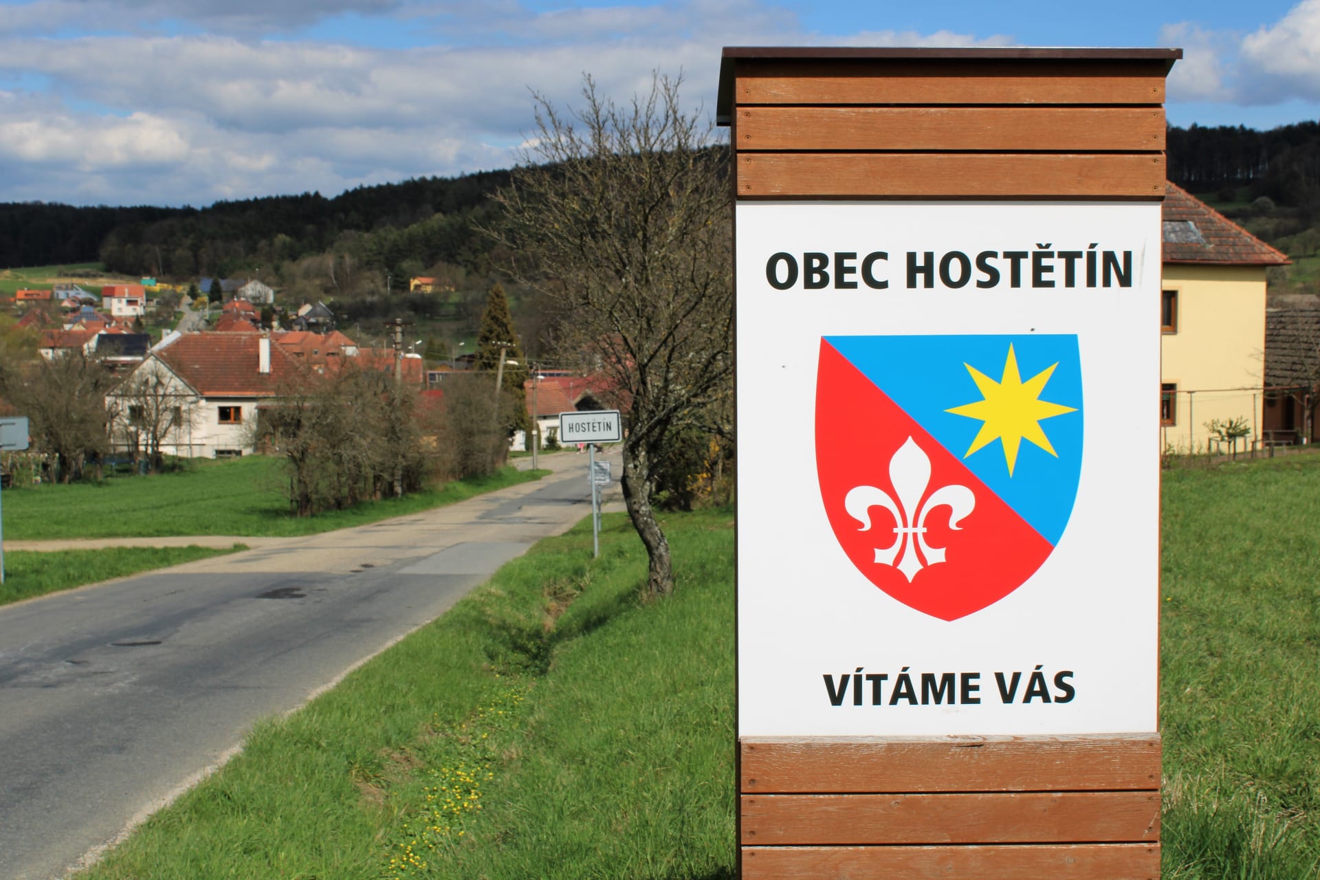 Hostětín na Moravě, který zažil návštěvu prince Charlese. Obec leží na doteku se slovenskými hranicemi.