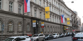 Česká pošta se podle plánu do dvou let rozdělí, schválila dozorčí rada. Projedná to vláda