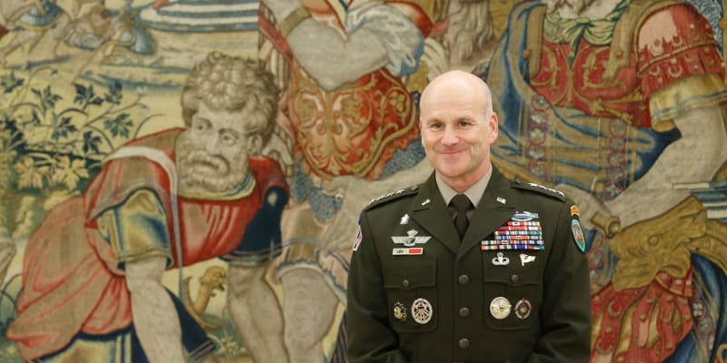 Americký generál Christopher Cavoli