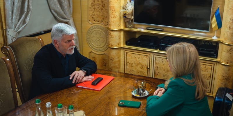 Pavel vyrazil na Ukrajinu se slovenskou prezidentkou Zuzanou Čaputovou. 