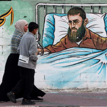 Po 87denní hladovce zemřel v izraelské věznici Palestinec Chádir Adnán