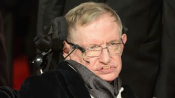 Slavný vědec Stephen Hawking před svou smrtí varoval lidstvo ohledně umělé inteligence. Co prohlásil?