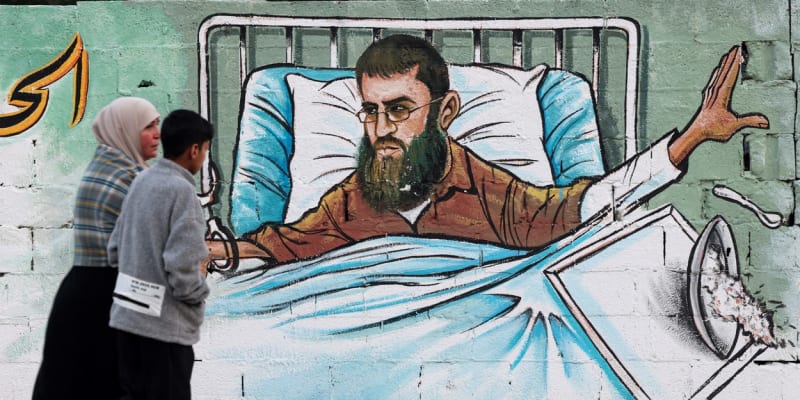 Po 87denní hladovce zemřel v izraelské věznici Palestinec Chádir Adnán.