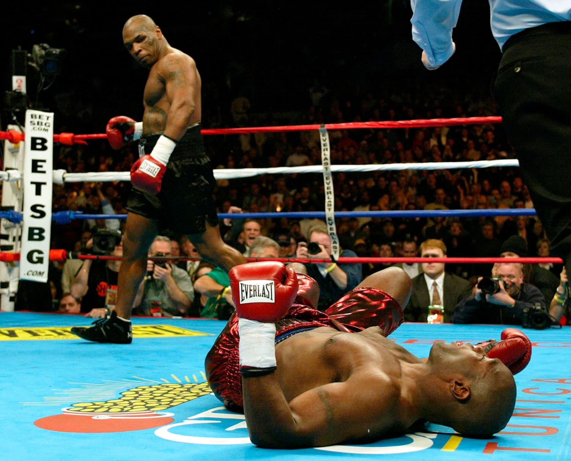 Mike Tyson, nebo Muhammad Ali? AI odpovídala na hypotetickou otázku, který boxer by zvítězil v duelu
