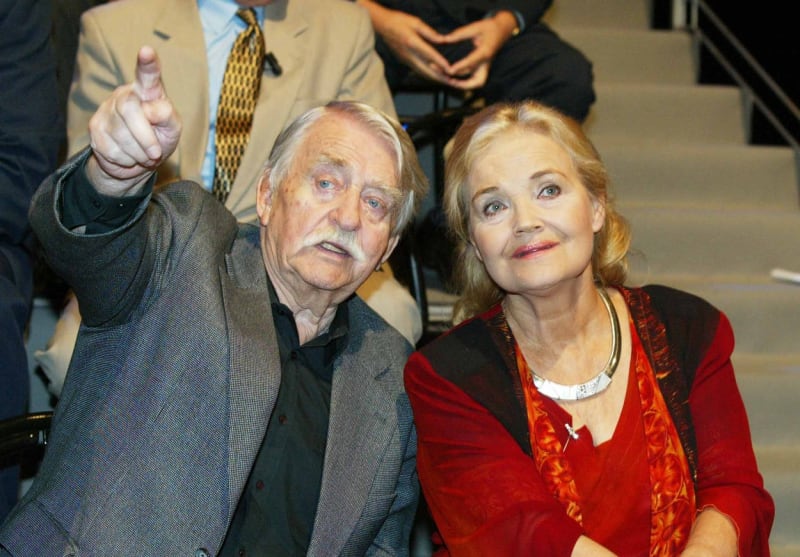Gabriela s hereckým kolegou Oldřichem Velenem.