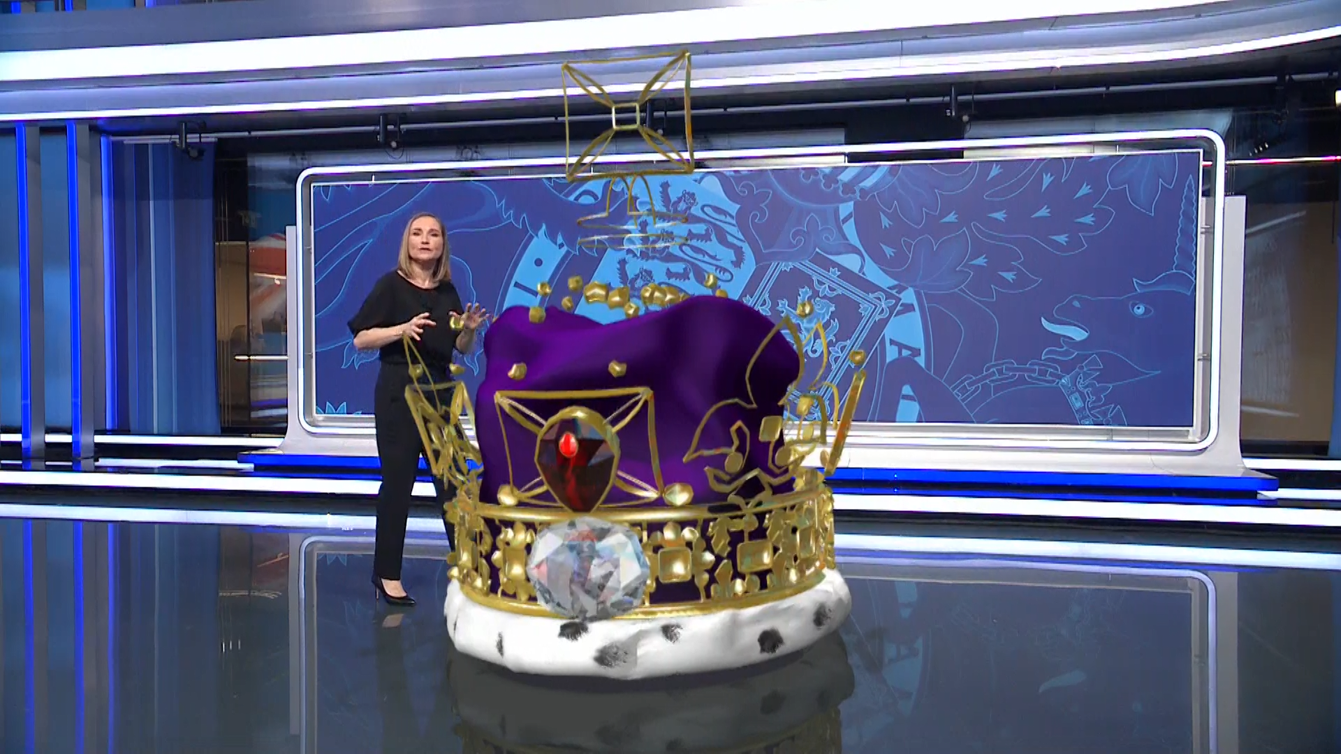 Reportérka Anna Kadavá dopodrobna rozebrala, jak vypadá britská imperiální koruna.
