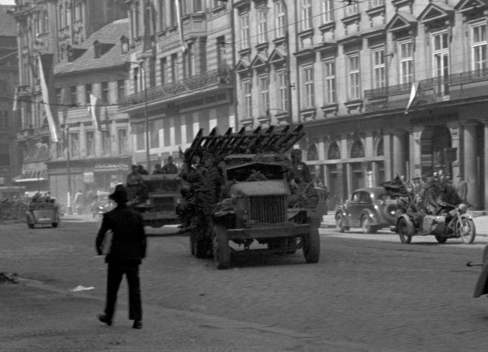 V Praze se 5.května 1945 bojem o rozhlas rozhořelo povstání.
