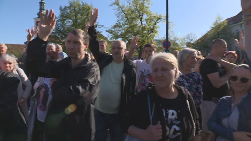 Protest ve Slaném kvůli extrémně vysokým nedoplatkům za energie ve Slaném