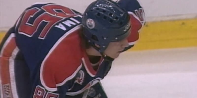 V NHL Klíma skončil po sezoně 1998/99.