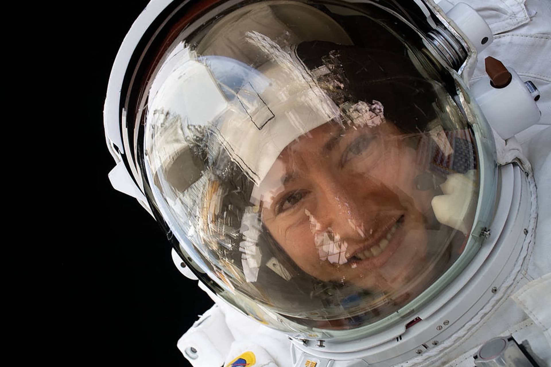 Astronautka Christina Kochová bude první ženou, co obletí Měsíc