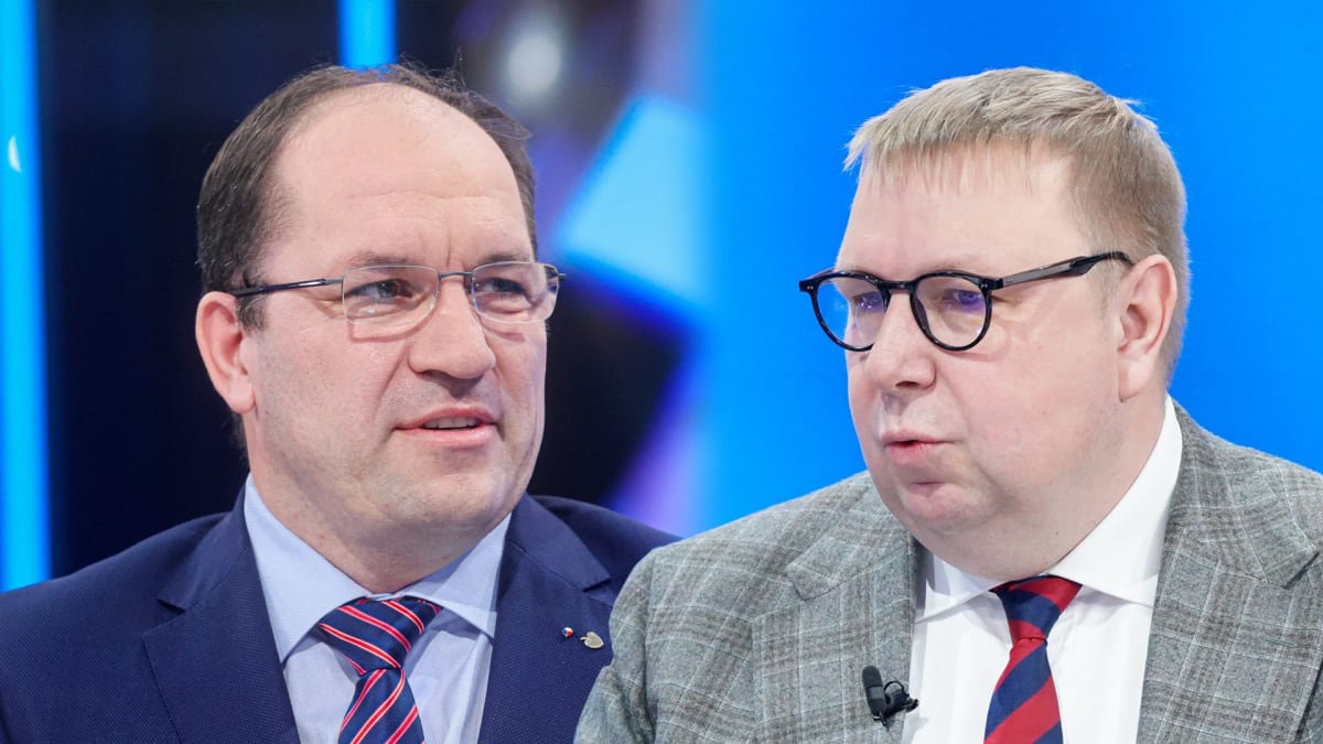 Marek Výborný a Aleš Juchelka ve studiu CNN Prima NEWS