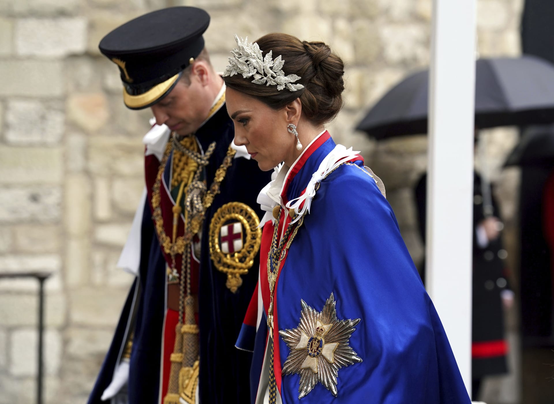 Princezna Catherine před Westminsterským opatstvím