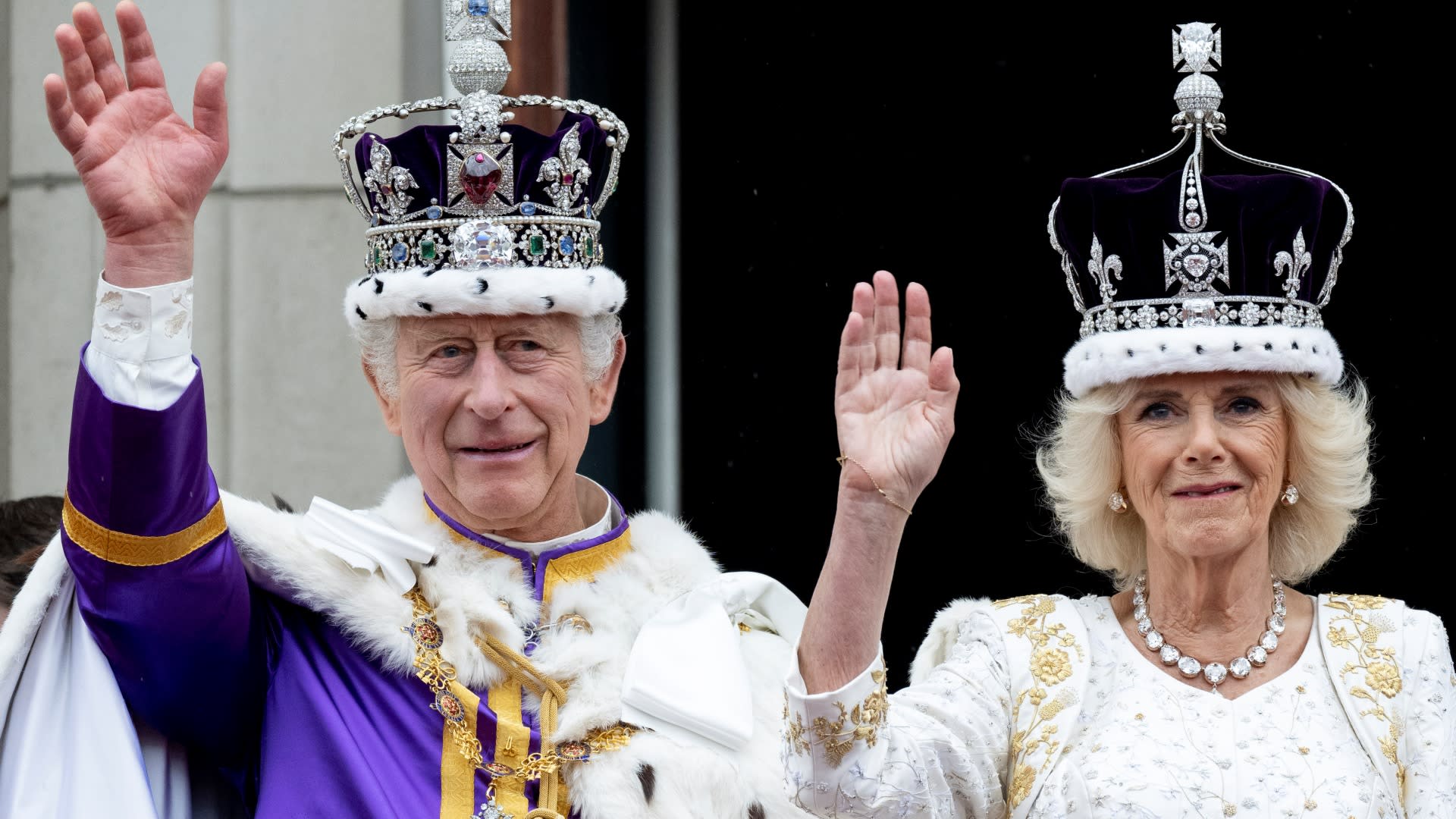 Král Karel III. a Camilla.