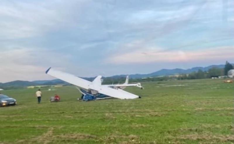 Srážka dvou čtyřmístných letadel na letišti v Chaloupkách u Klatov