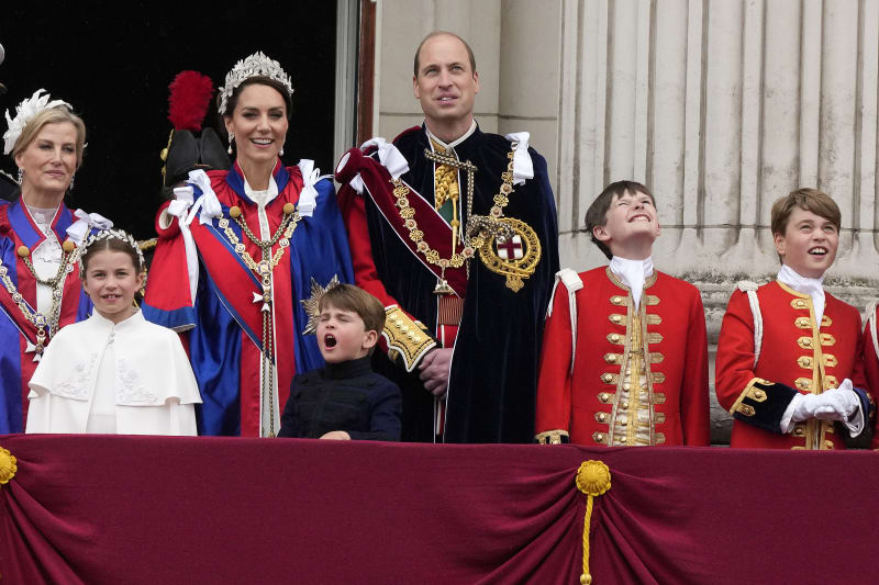 Princ Louis svými grimasami opět bavil veřejnost.