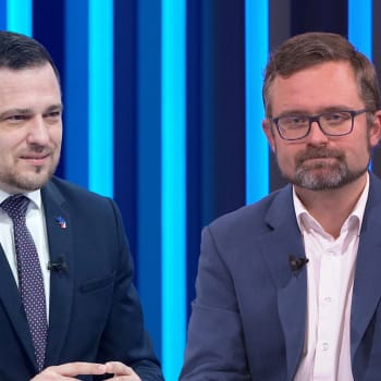 Europoslanci Tomáš Zdechovský vlevo a Mikuláš Peksa