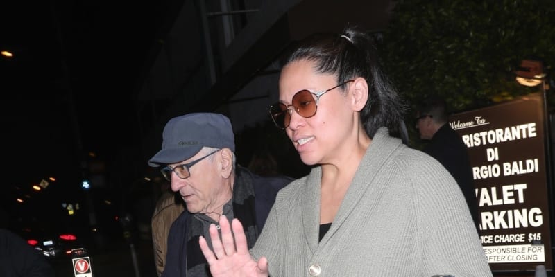 Robert De Niro se svou současnou partnerkou Tiffany Chen.