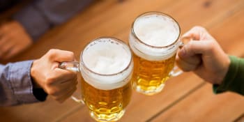 Dvojí zdražení u piva a víno bez daně? Celý národ si klepe na čelo, kritizoval politiky expert
