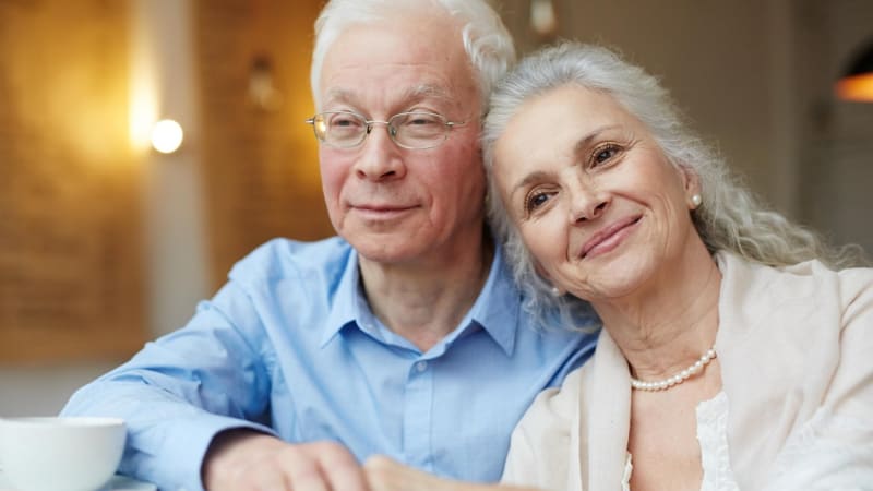 Co by znamenal společný důchod pro manžele? Férovější penze pro ženy, ale jen ty vdané