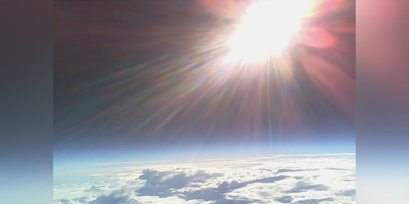 Vědci v USA poslali solární balony do stratosféry. Získali nahrávky záhadných zvuků