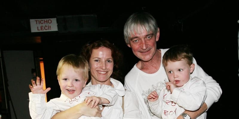 Vladimír Dlouhý s rodinou