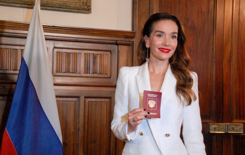 Natalia Oreiro má i ruské občanství.