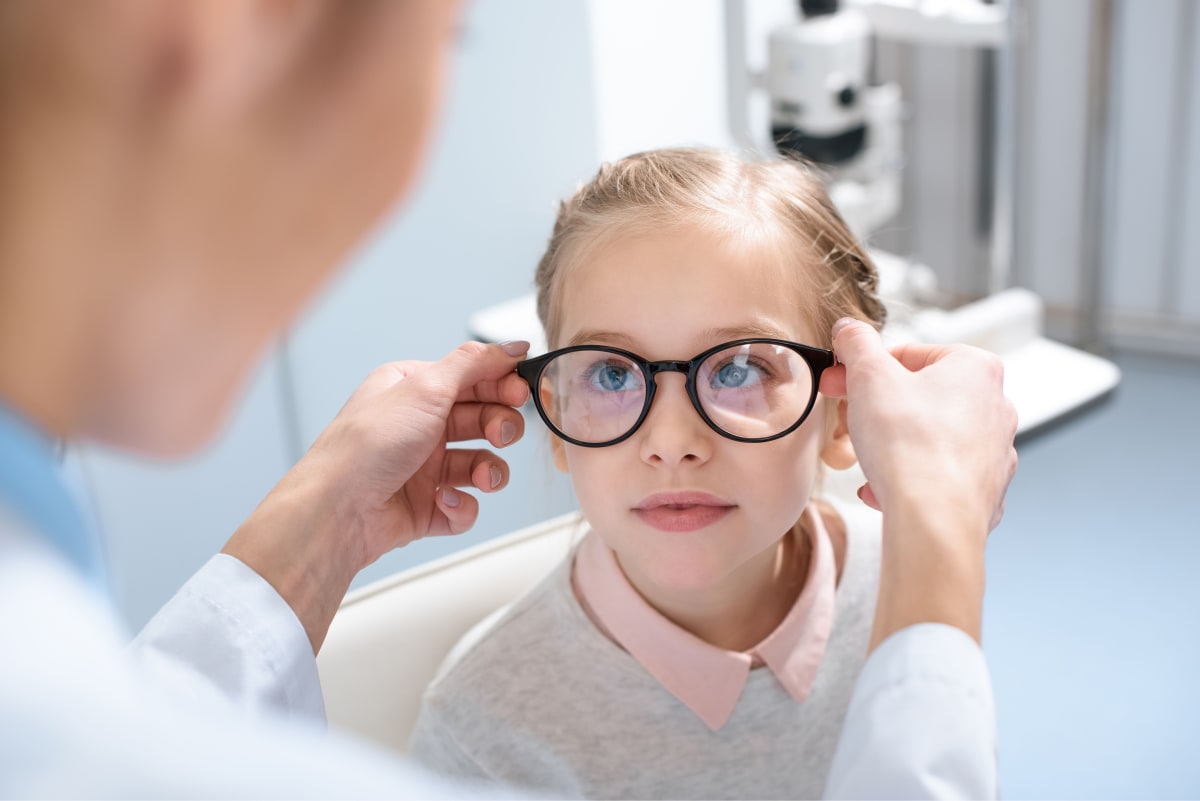 Tupozrakost je sice nepříjemnou oční vadou, ale dá se poměrně snadno léčit. Důležitá je včasná diagnostika a důslednost.