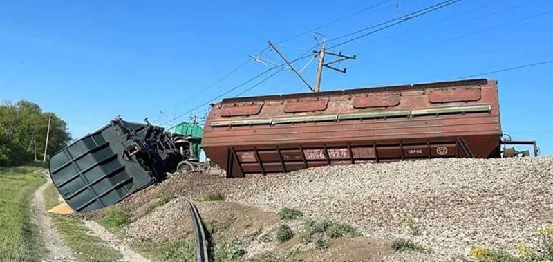 U Simferopolu vykolejil vlak.
