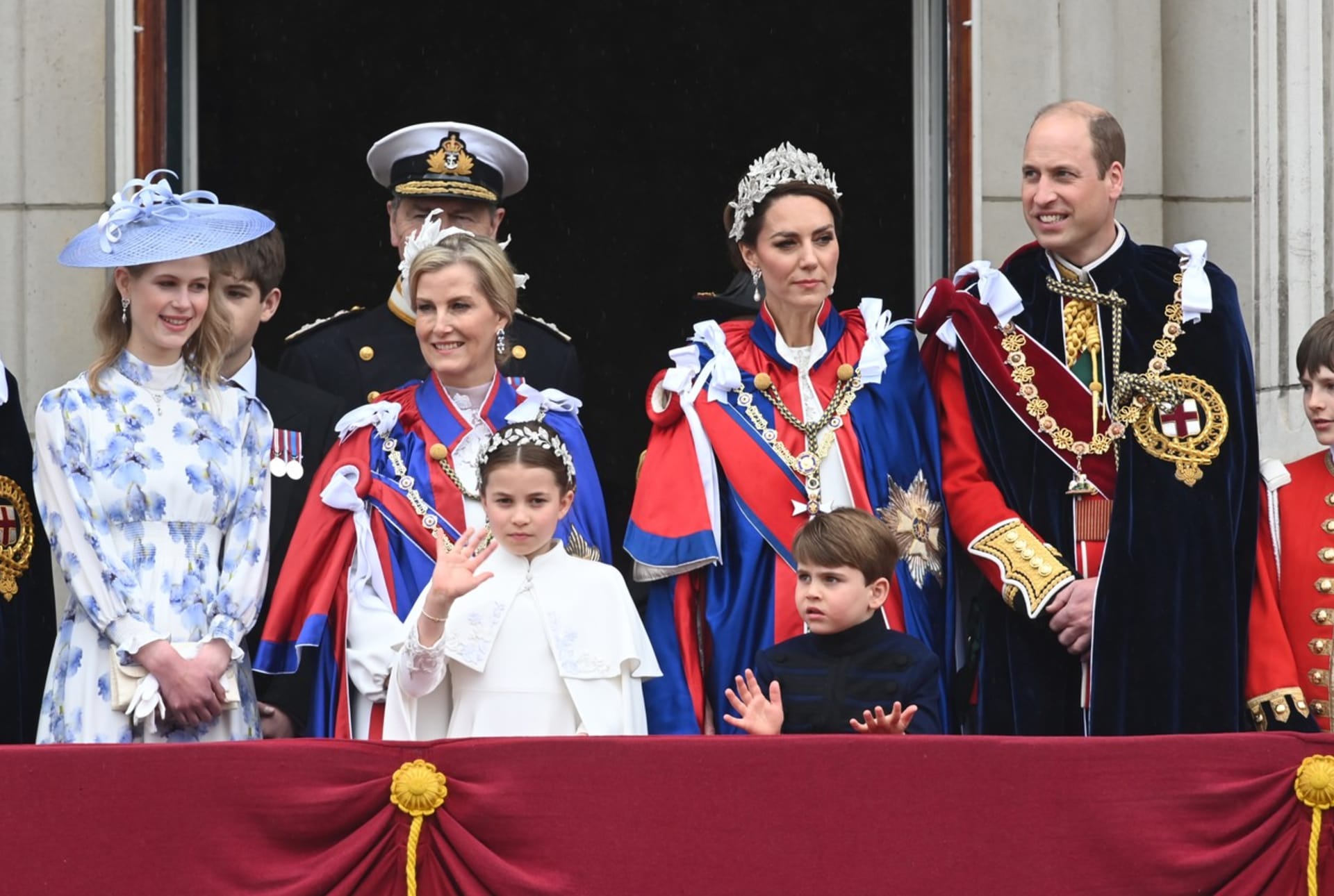 Ani Princezna Charlotte podobu s rodiči nezapře.
