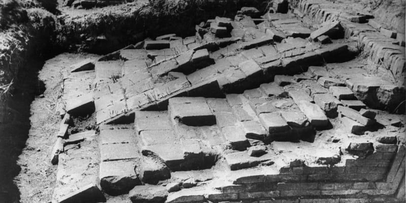 Pozůstatky staveb na ostrově uprostřed jezera Tere-chol nedávají archeologům spát