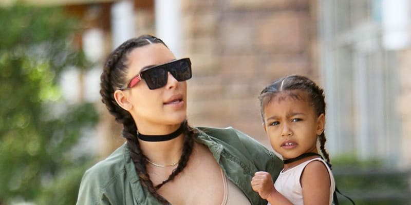 Kim Kardashian má dceru North s rapperem Kanyem Westem.