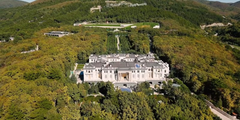 Údajné Putinovo luxusní sídlo na pobřeží Černého moře