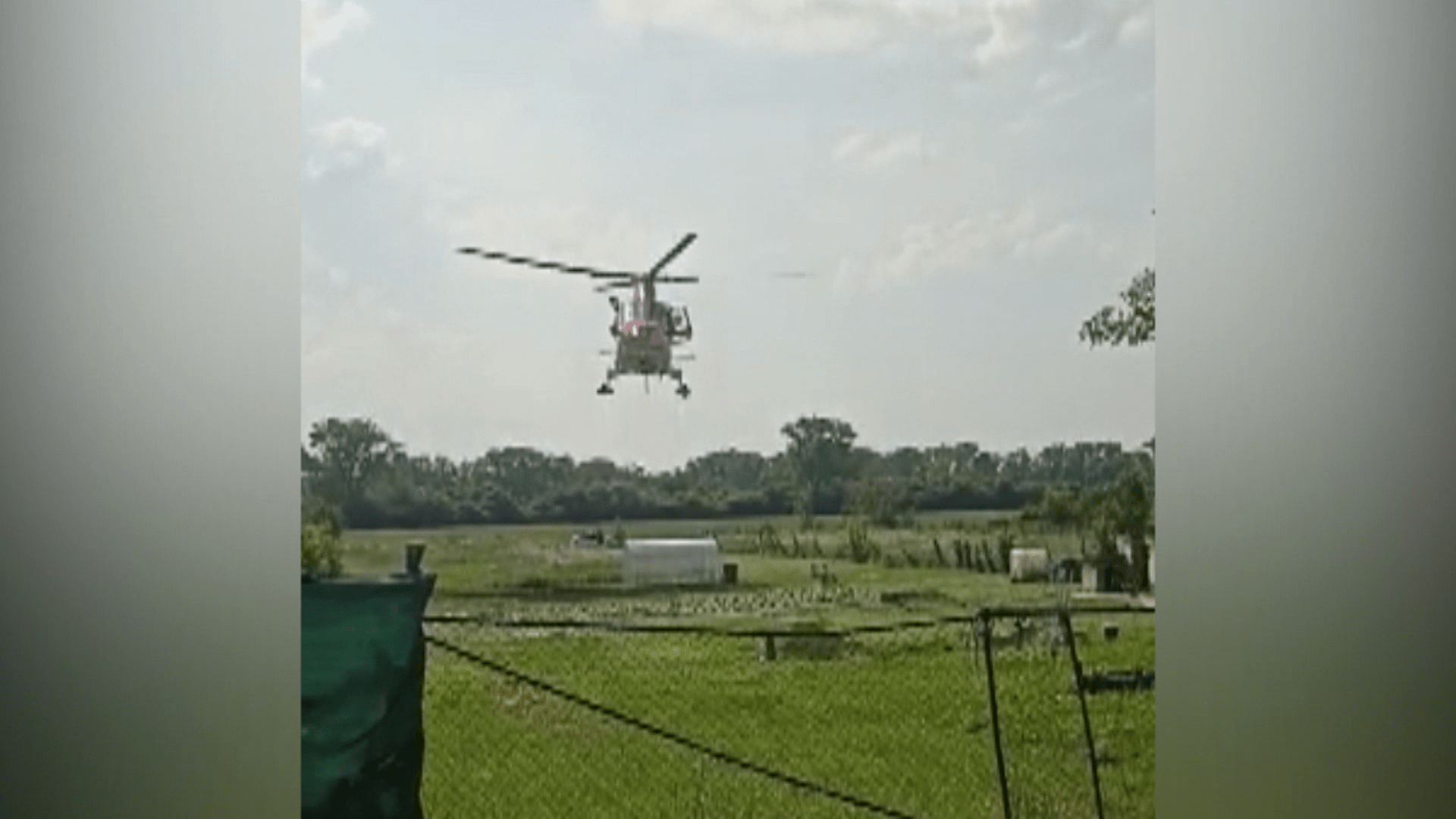 Na místě musel zasahovat i vrtulník, který jednu z žen převezl do nemocnice.