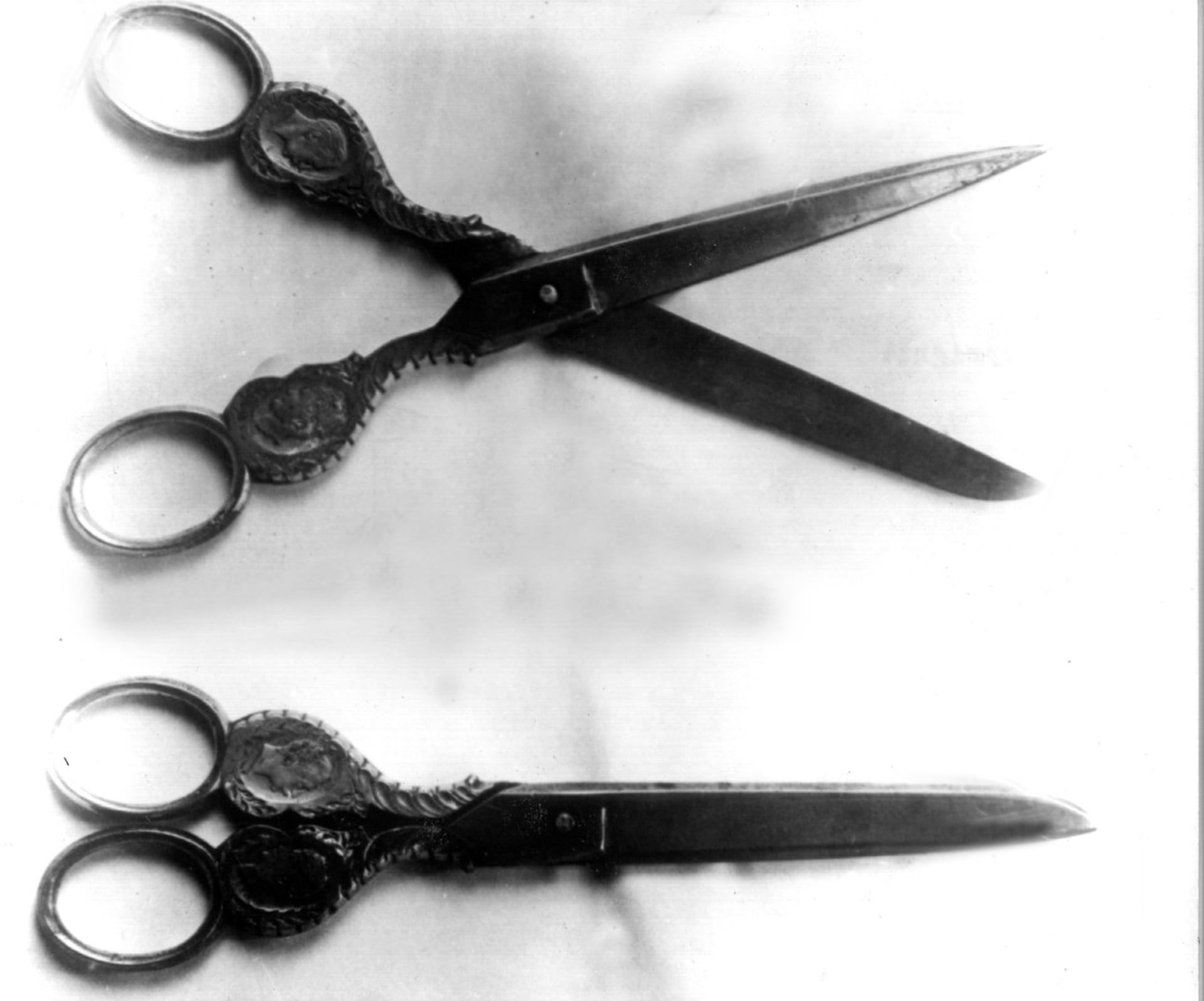 Nůžky, Kürtenův vražedný nástroj